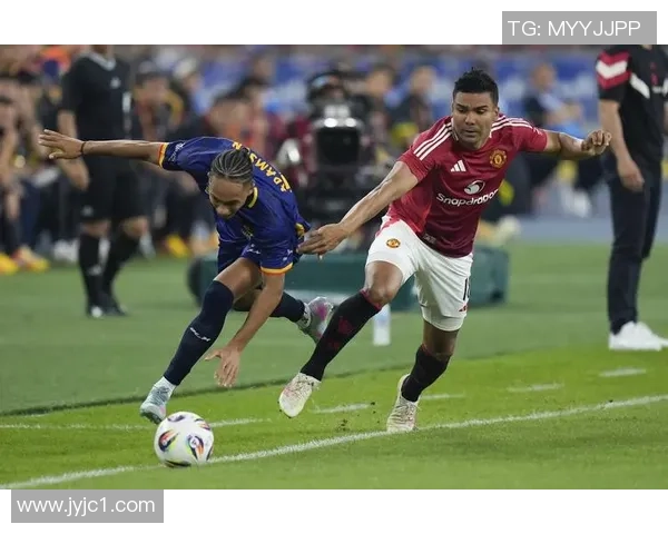 足球6号球星跳舞瞬间引热议全场掌声雷动展现别样风采